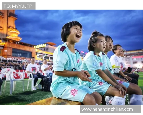 足球明星门将与中国朋友的友谊故事与足球梦想的共同追求